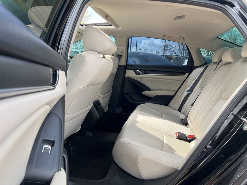 Honda Accord Sedan Vehicle Image 08