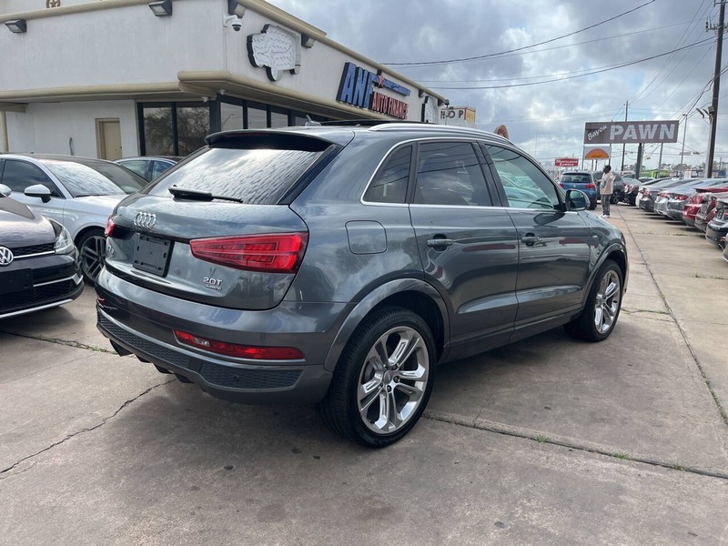 Audi Q3 Vehicle Image 05