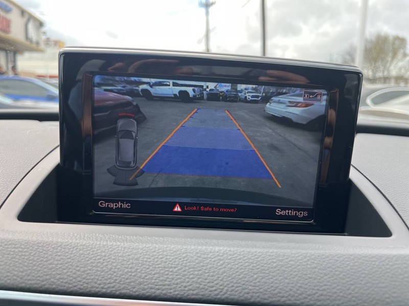 Audi Q3 Vehicle Image 12