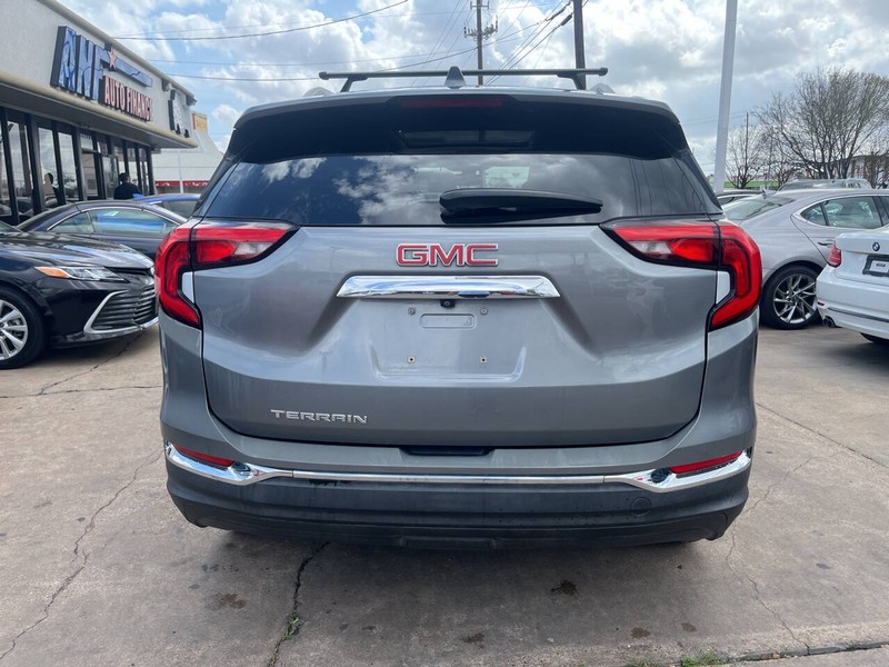 GMC Terrain Vehicle Image 04