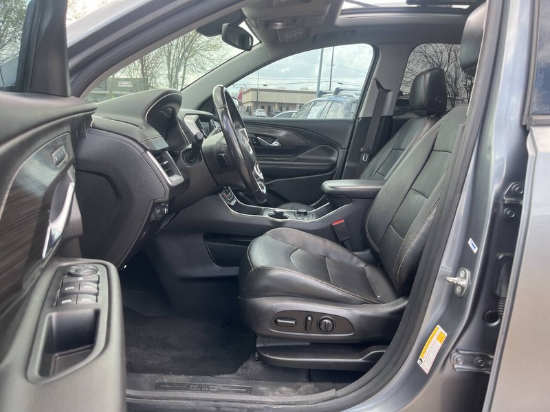 GMC Terrain Vehicle Image 07