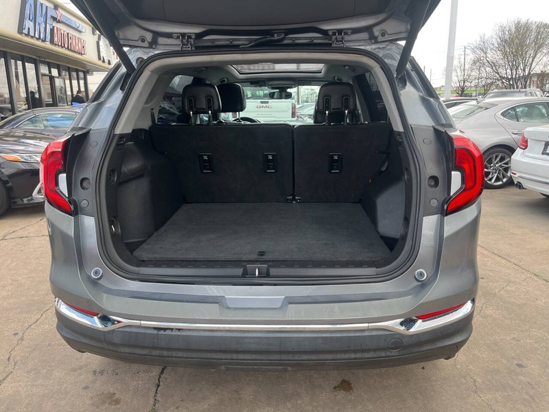 GMC Terrain Vehicle Image 09