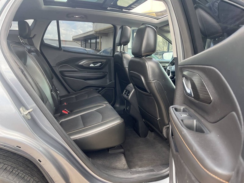 GMC Terrain Vehicle Image 10