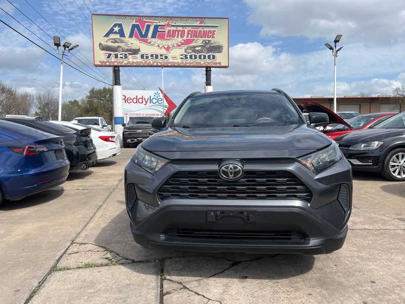 Toyota RAV4 Vehicle Image 02