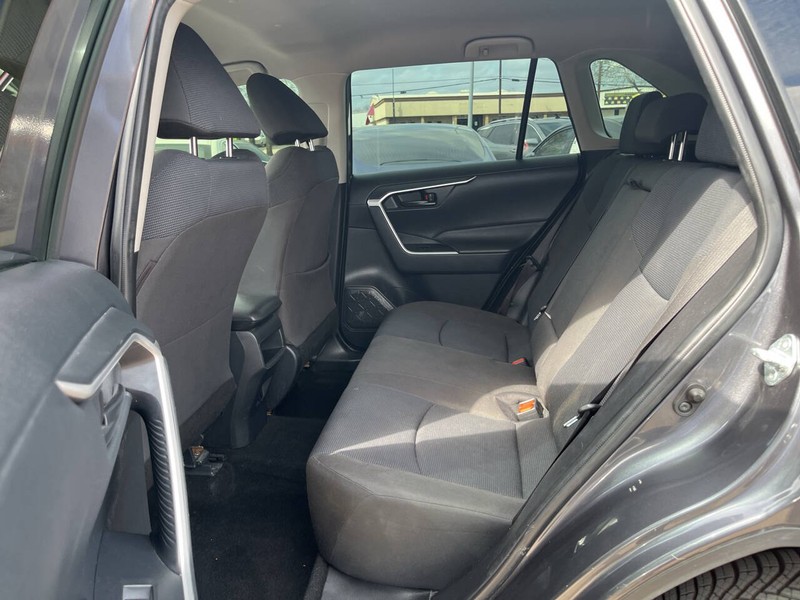 Toyota RAV4 Vehicle Image 08