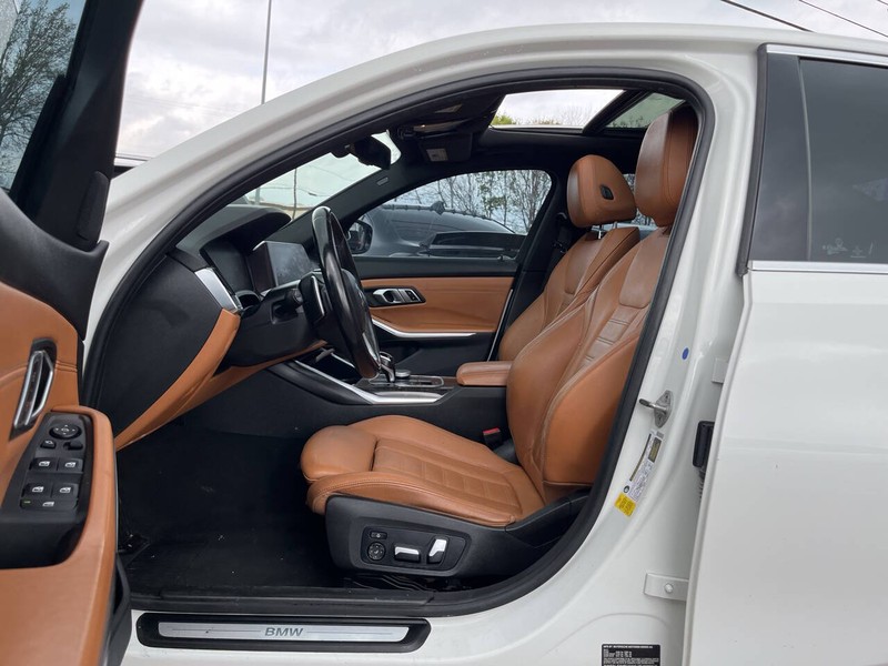 BMW 3 Series Vehicle Image 07