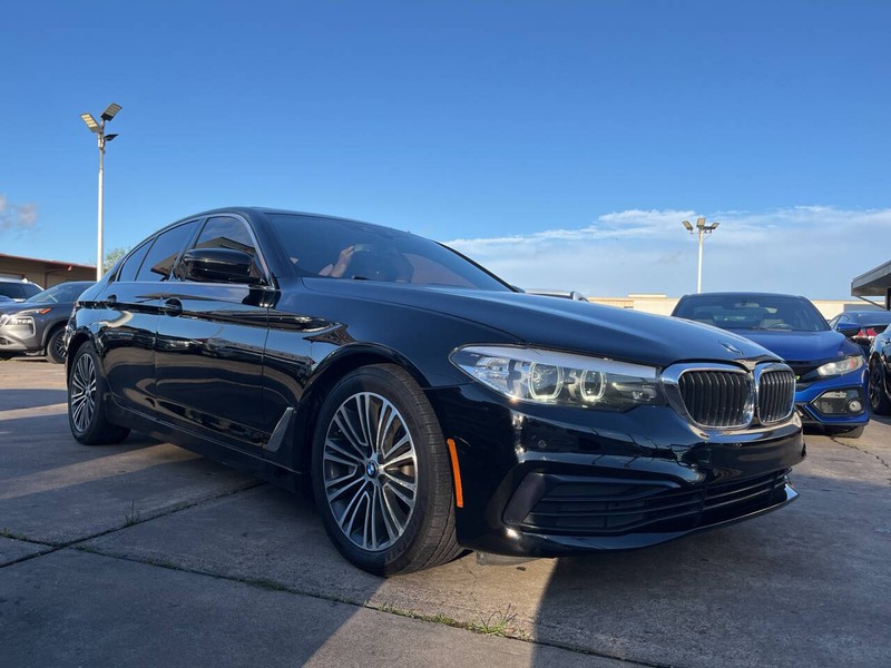 BMW 5 Series Vehicle Image 06