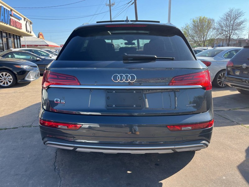 Audi Q5 Vehicle Image 04