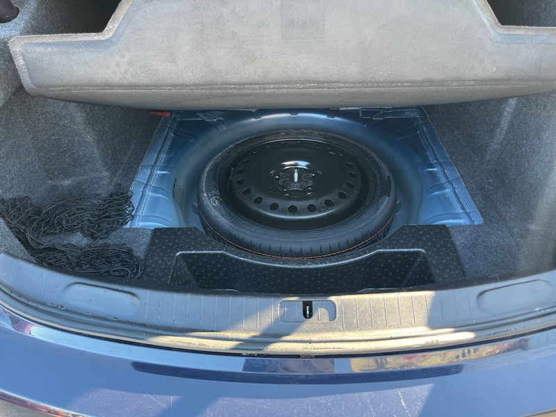 Chevrolet Impala Vehicle Image 10