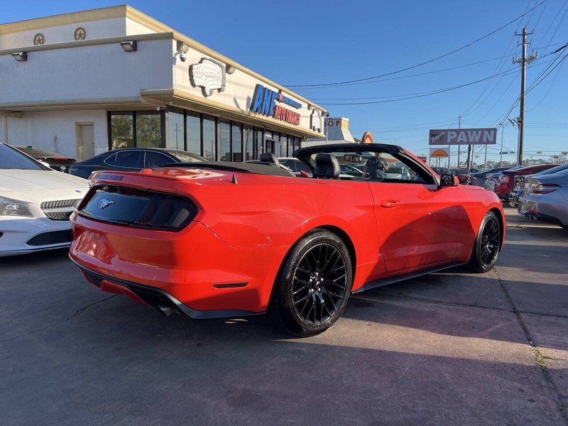 Ford Mustang Vehicle Image 05