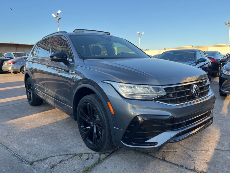 Volkswagen Tiguan Vehicle Image 06