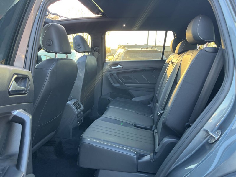 Volkswagen Tiguan Vehicle Image 08