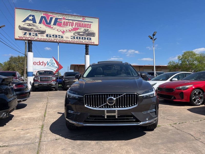 Volvo XC60 Vehicle Image 02