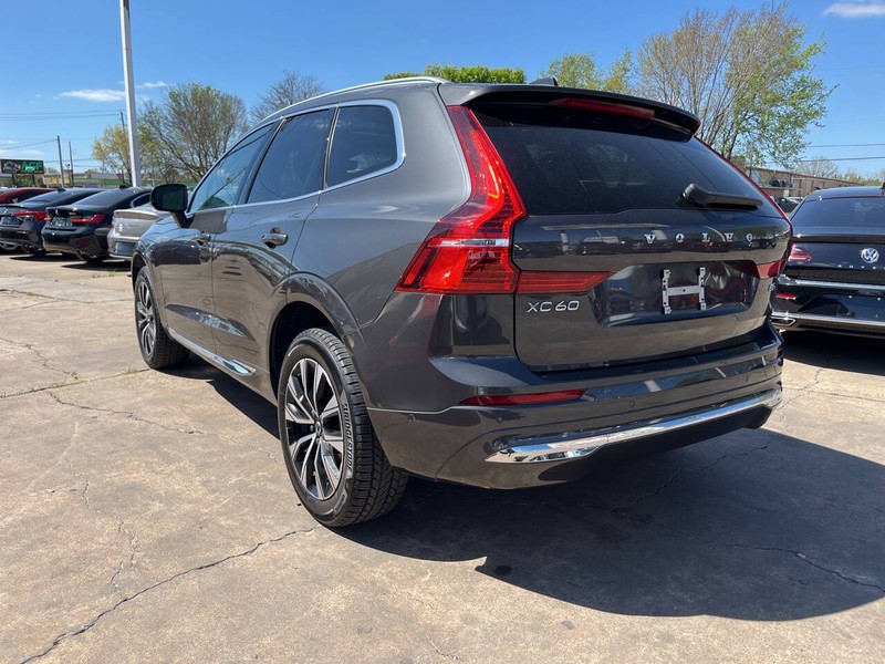 Volvo XC60 Vehicle Image 03