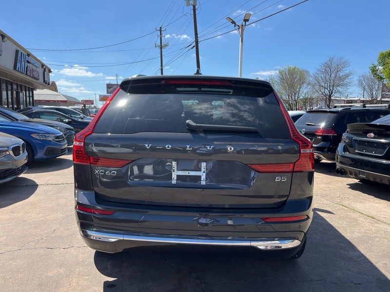 Volvo XC60 Vehicle Image 04