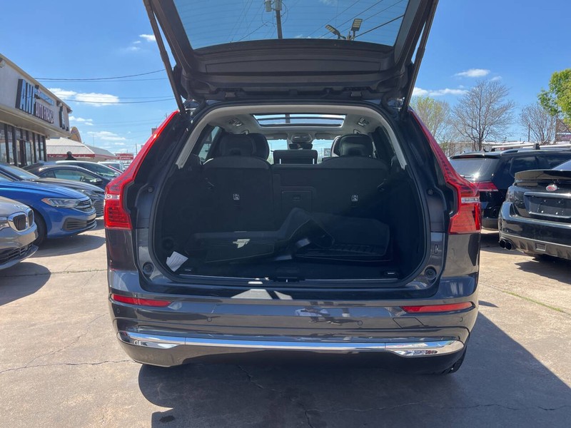 Volvo XC60 Vehicle Image 09