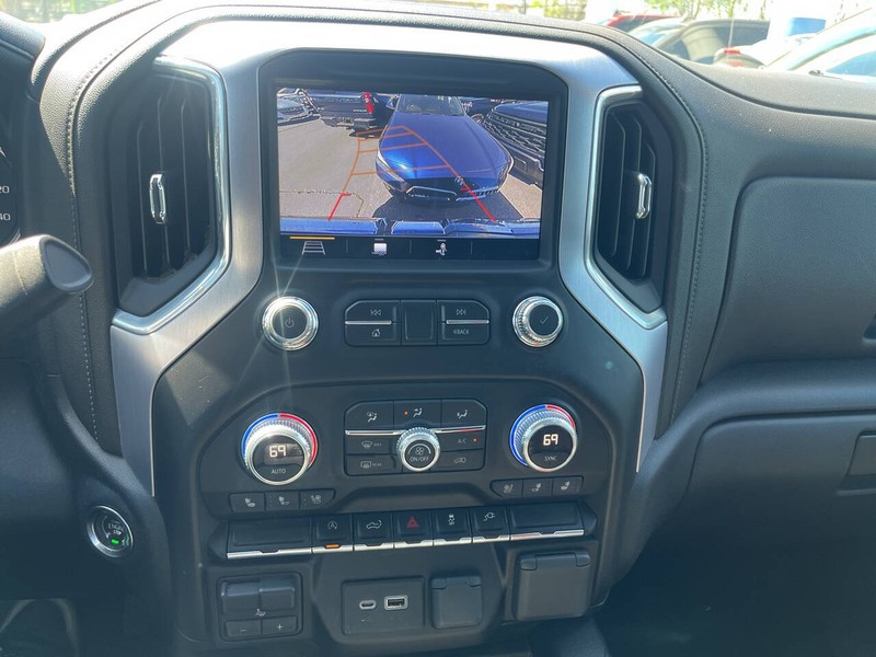 GMC Sierra 1500 Vehicle Image 12