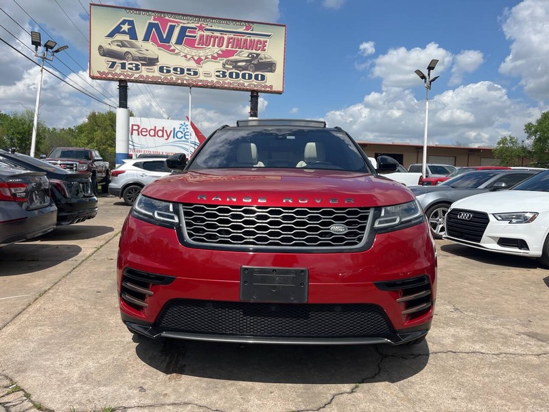 Land Rover Range Rover Velar Vehicle Image 02