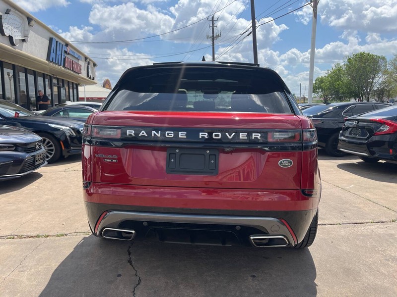 Land Rover Range Rover Velar Vehicle Image 04