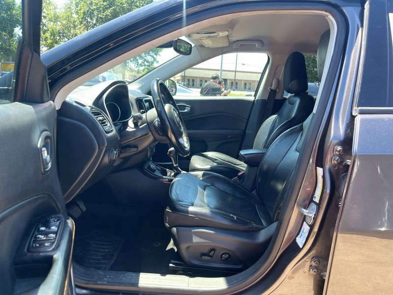 Jeep Compass Vehicle Image 07