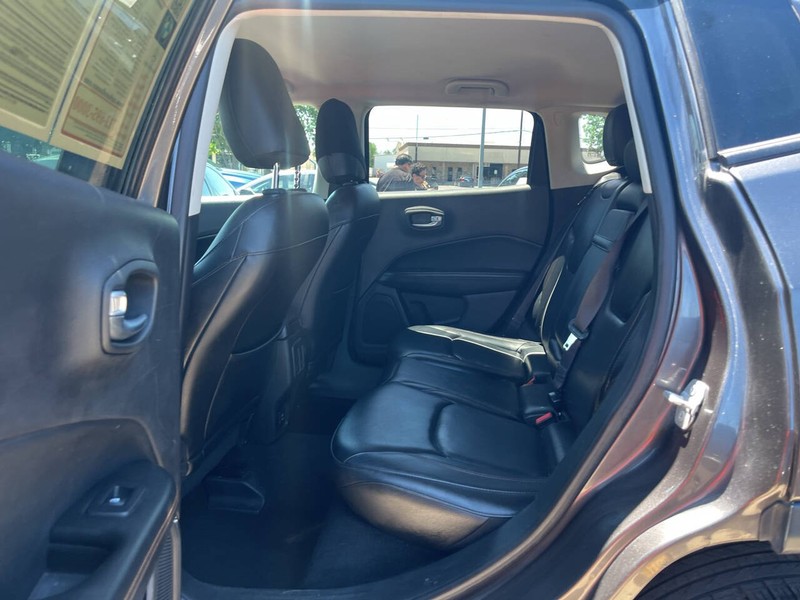 Jeep Compass Vehicle Image 08