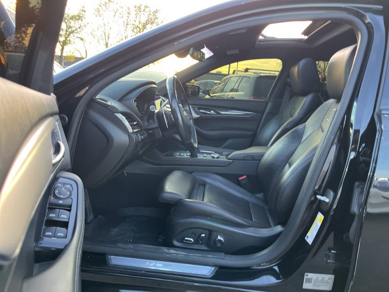 Cadillac CT5 Vehicle Image 09