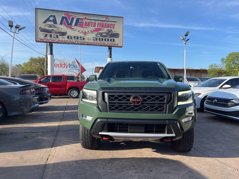 Nissan Frontier Vehicle Image 02