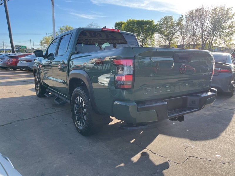 Nissan Frontier Vehicle Image 03