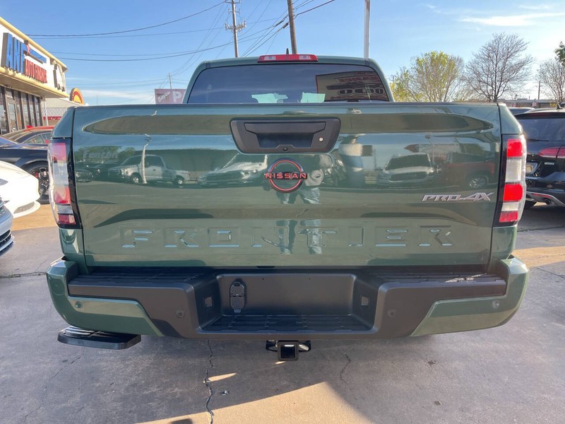 Nissan Frontier Vehicle Image 04