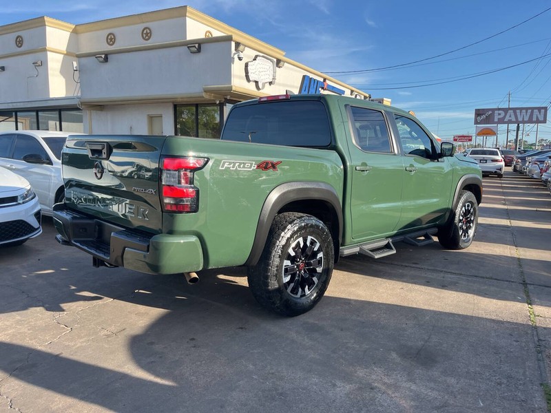 Nissan Frontier Vehicle Image 05