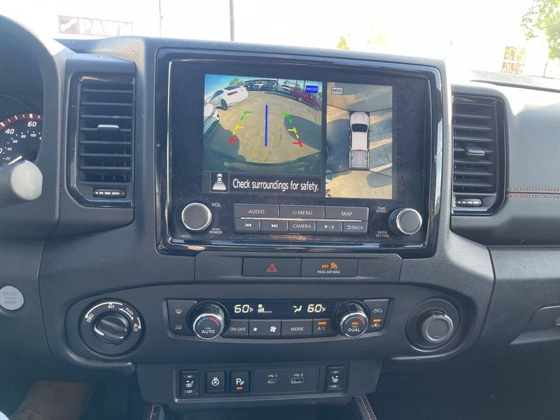 Nissan Frontier Vehicle Image 13