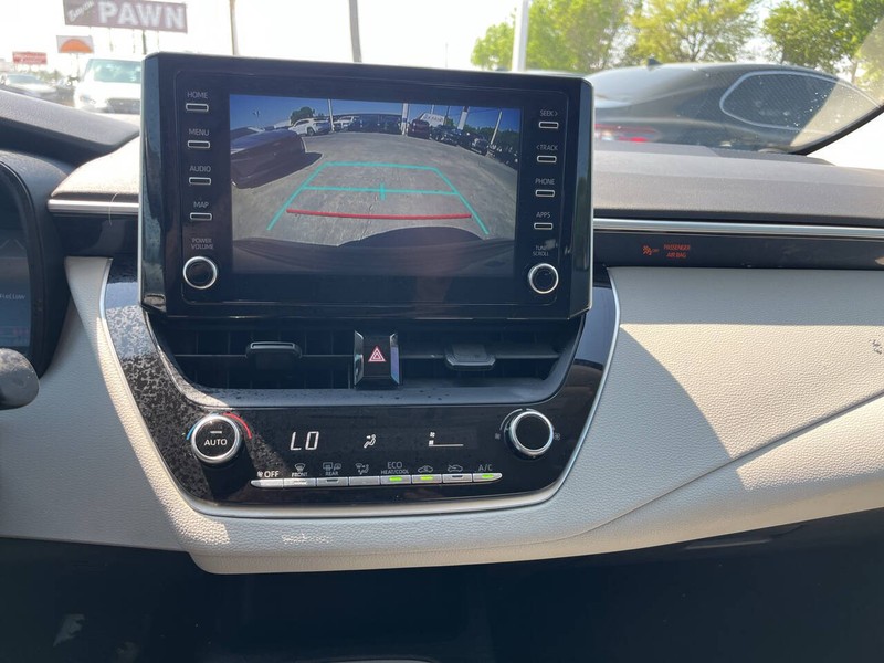 Toyota Corolla Vehicle Image 11