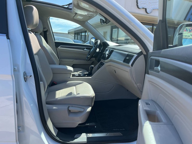 Volkswagen Atlas Vehicle Image 11