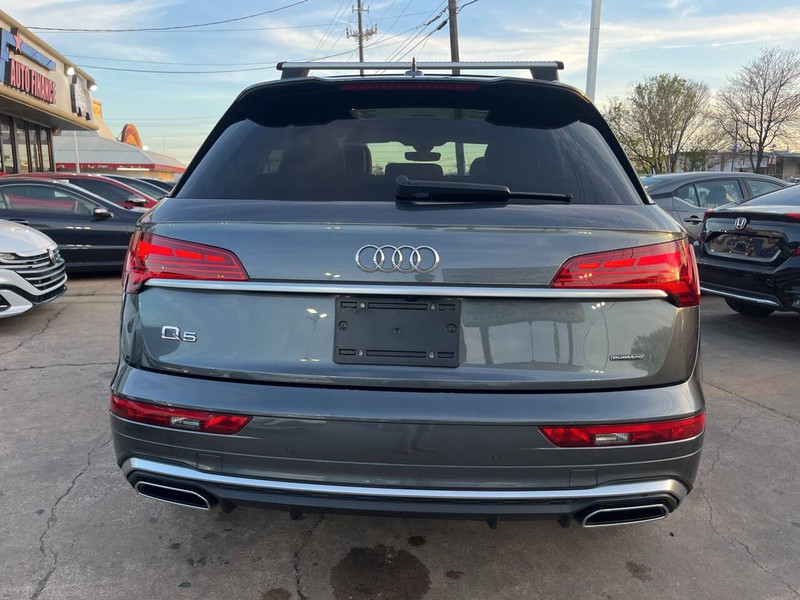 Audi Q5 Vehicle Image 03