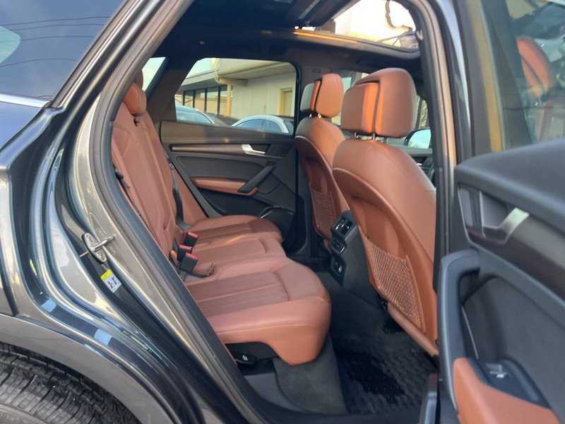 Audi Q5 Vehicle Image 09