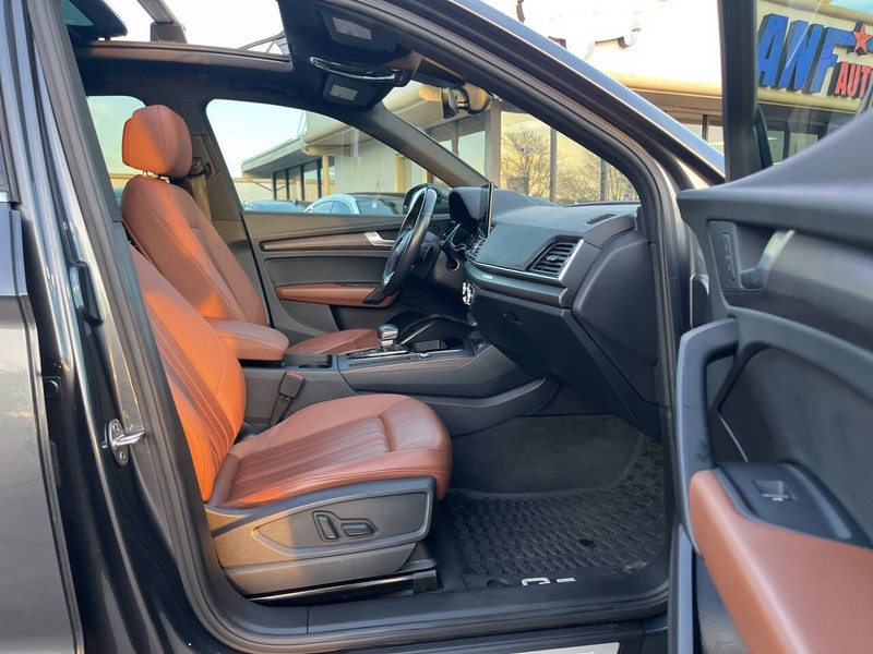 Audi Q5 Vehicle Image 10