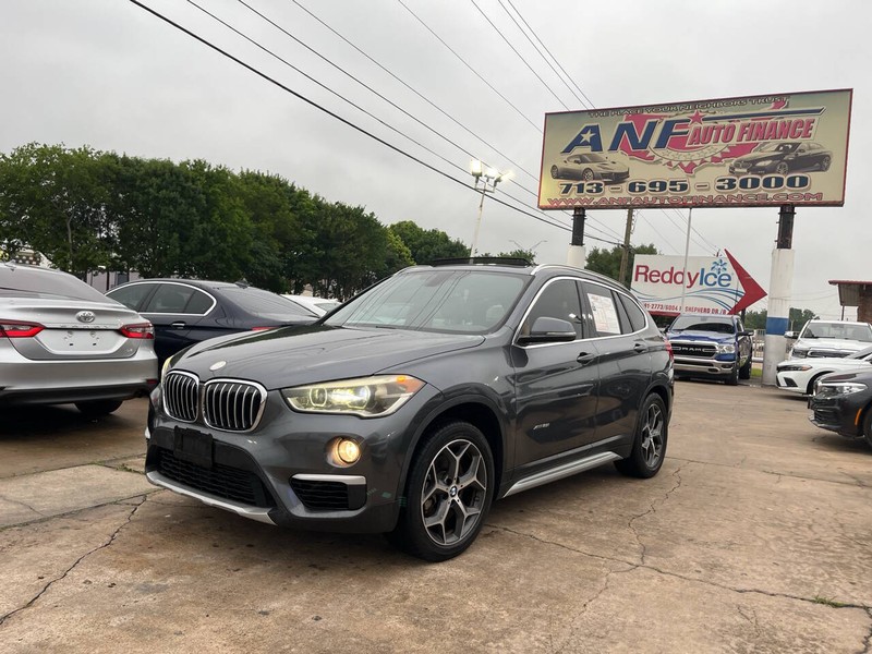 BMW X1 Vehicle Image 02