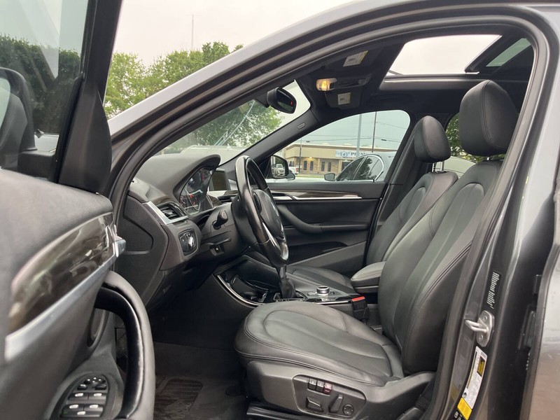 BMW X1 Vehicle Image 07