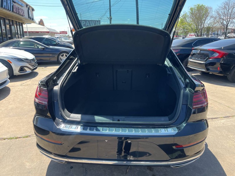 Volkswagen Arteon Vehicle Image 09