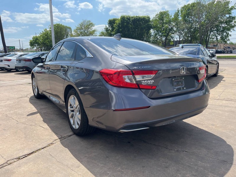 Honda Accord Sedan Vehicle Image 03