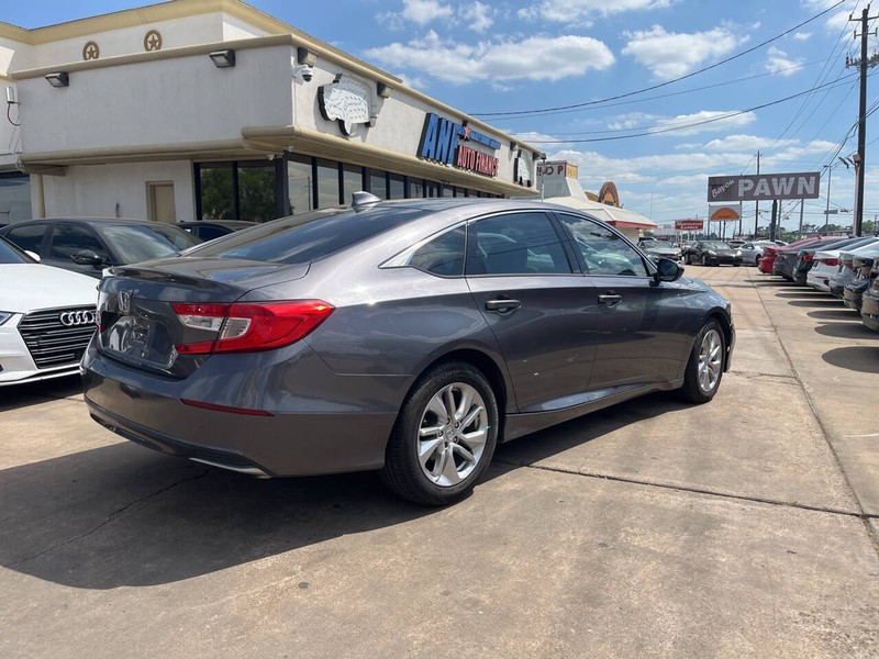 Honda Accord Sedan Vehicle Image 05