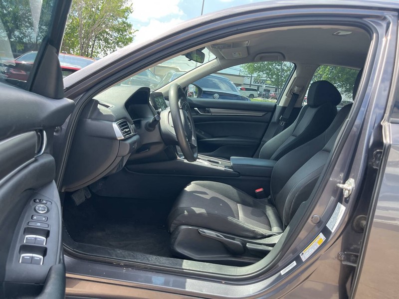 Honda Accord Sedan Vehicle Image 07