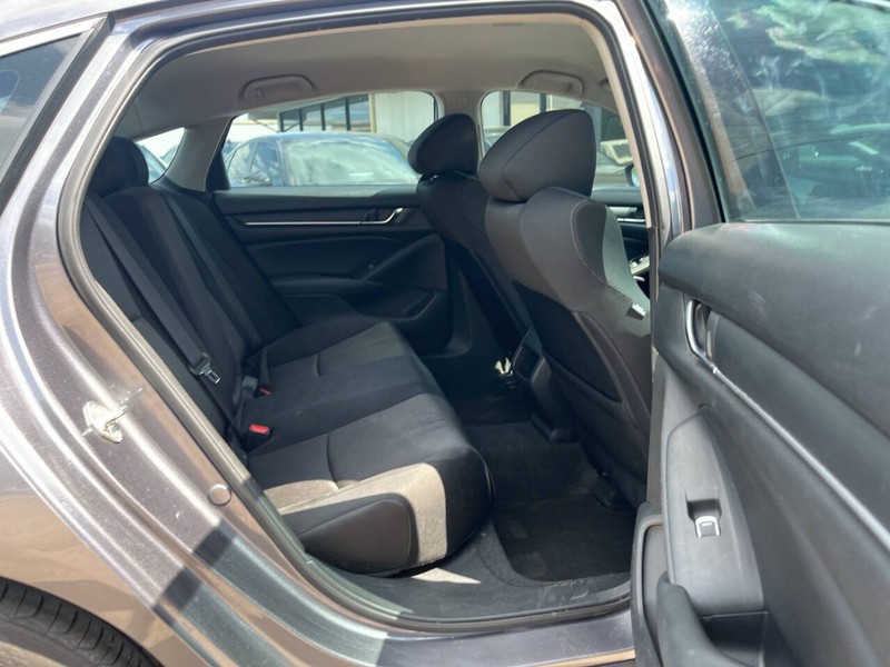 Honda Accord Sedan Vehicle Image 09