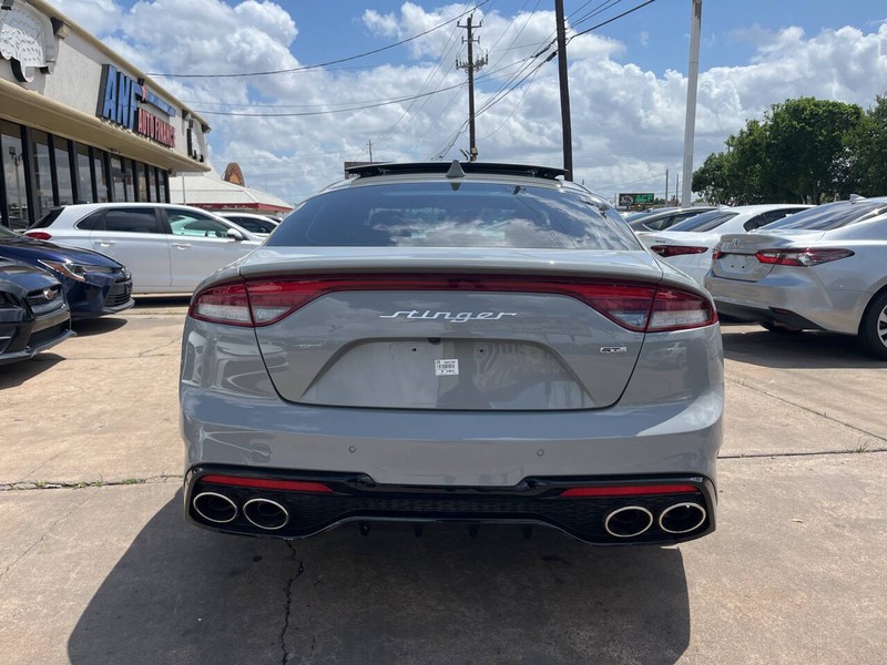 Kia Stinger Vehicle Image 04