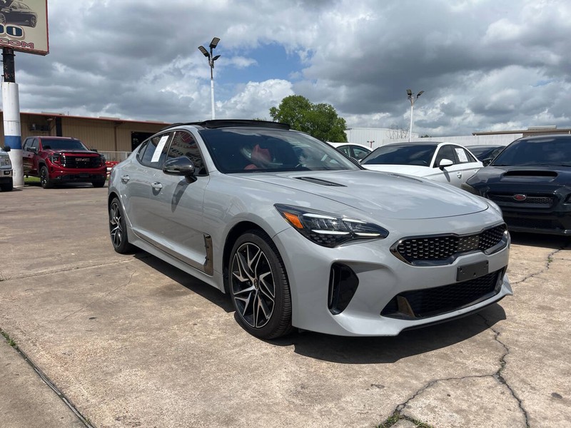 Kia Stinger Vehicle Image 07