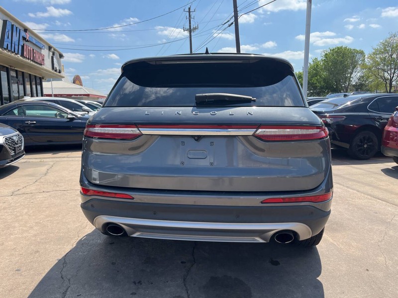 Lincoln Corsair Vehicle Image 04