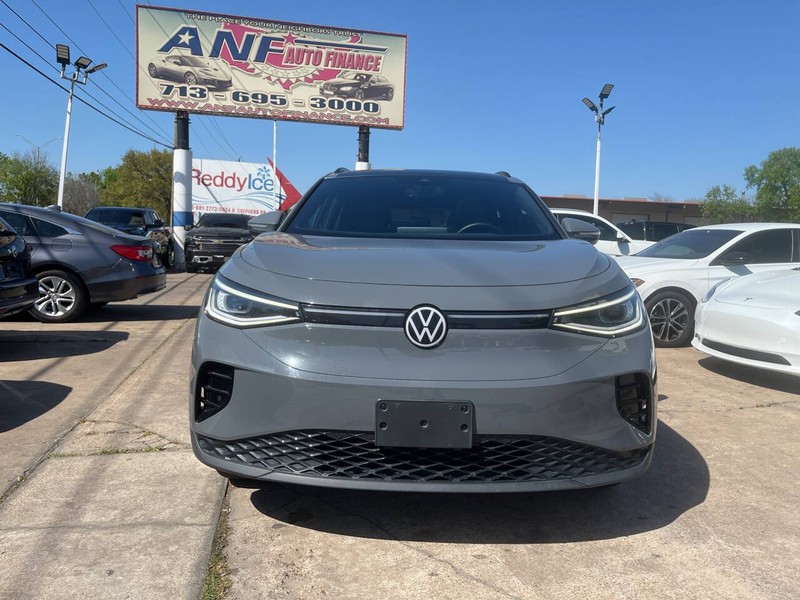 Volkswagen ID.4 Vehicle Image 02