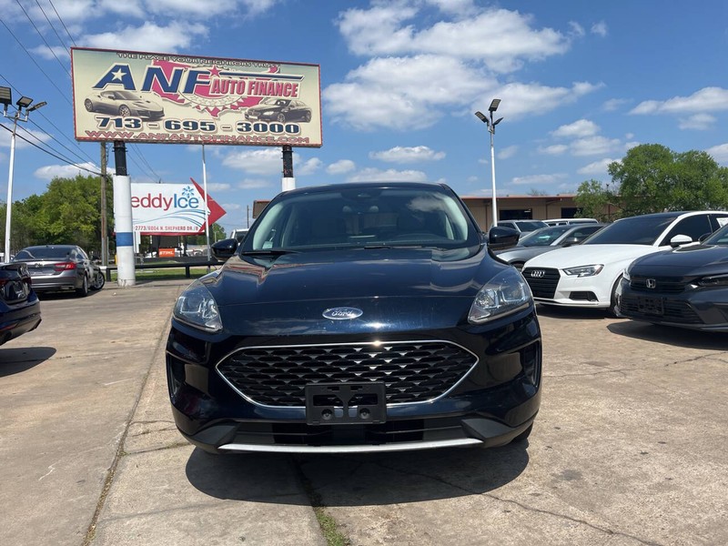 Ford Escape Vehicle Image 02