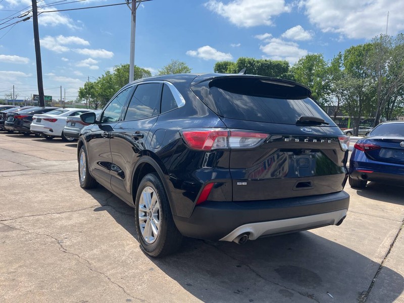 Ford Escape Vehicle Image 03