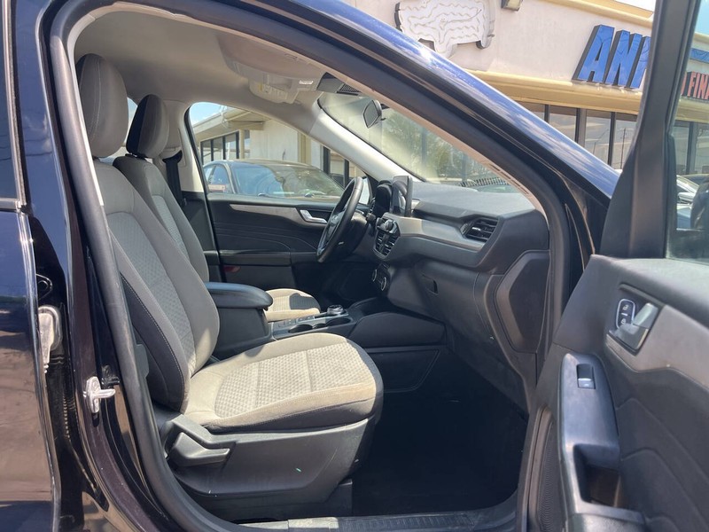 Ford Escape Vehicle Image 11